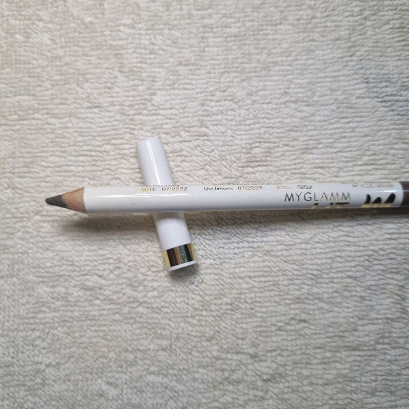 MyGlamm Eyebrow Pencil
