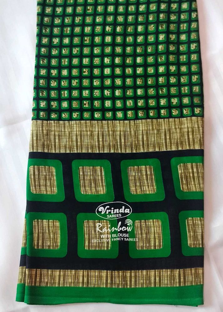 GREEN PATTERNED SAREE 💚💙