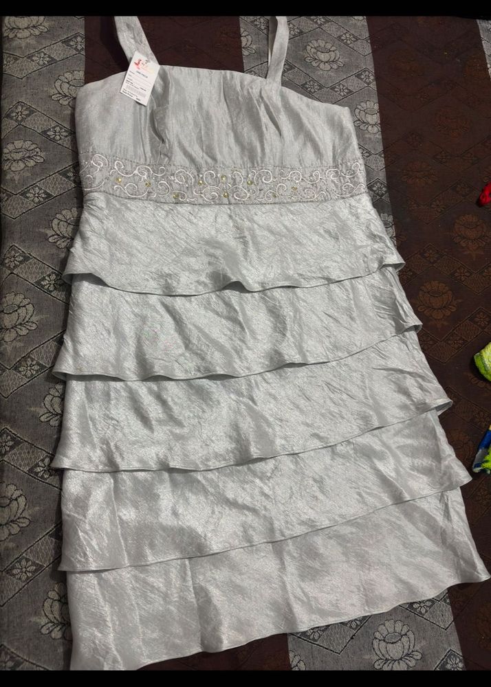 Elegant Silver Tiered Party Dress