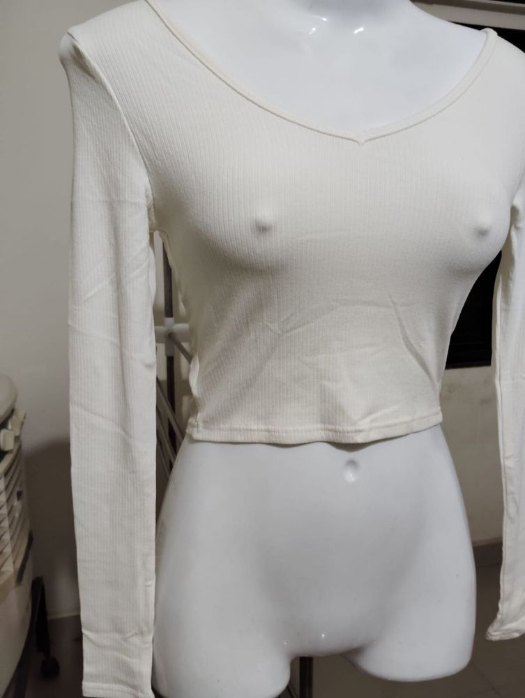 Xs- White Long Sleeve Crop Top