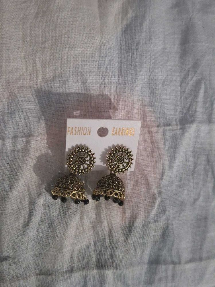 Earring