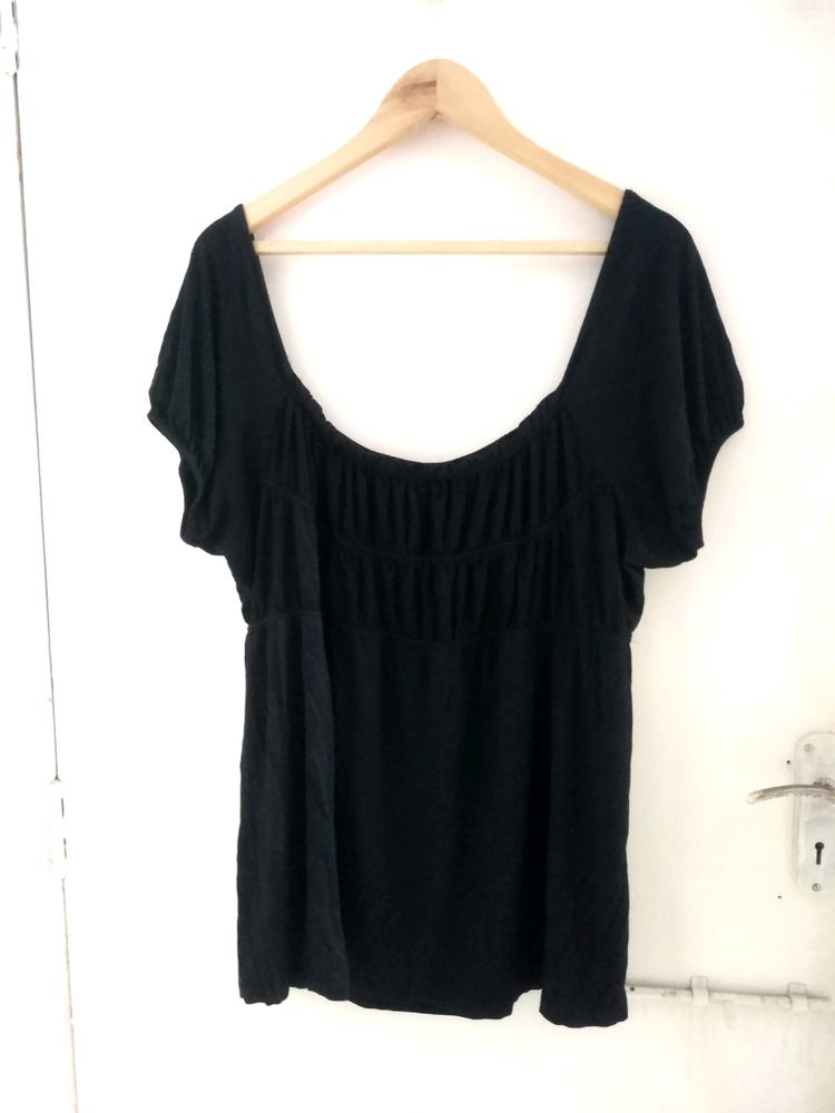 Black Scoop Neck Top