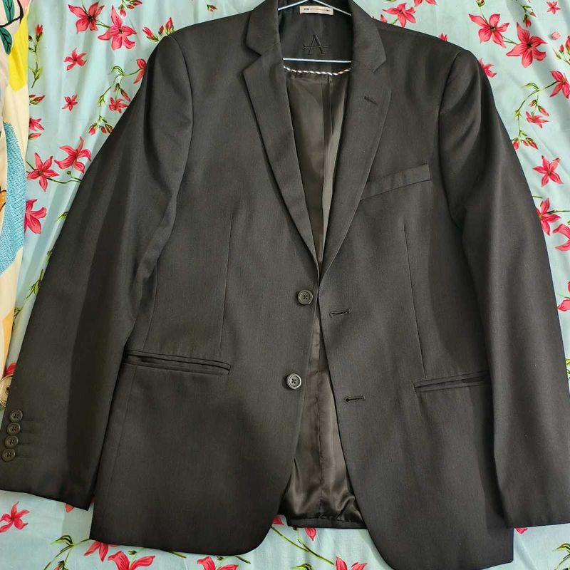 Arrow Blazer/Coat/Jacket - Black