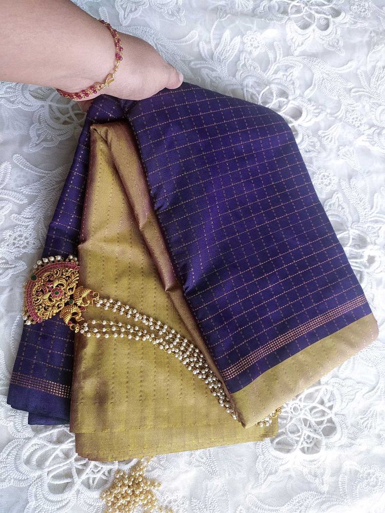 Elegant Purple &amp; Gold Saree