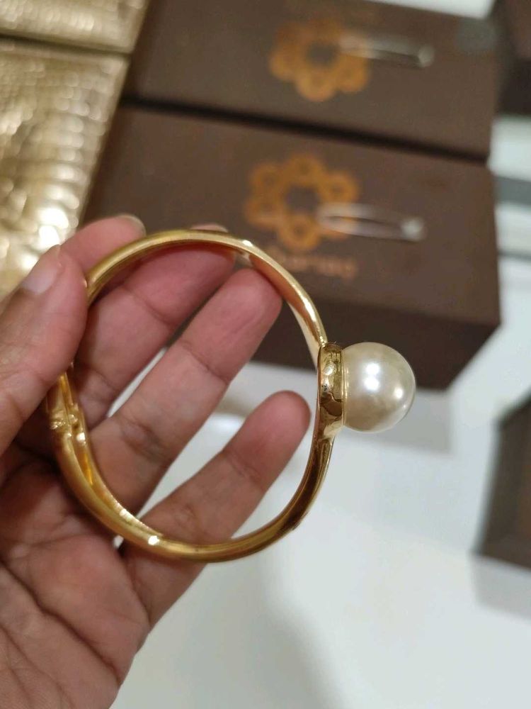 Pearl Bracelet