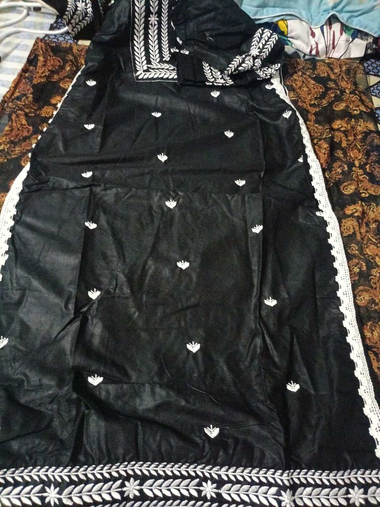 Black And White Kurti