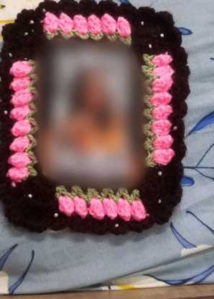 Crocheted Photo Frame