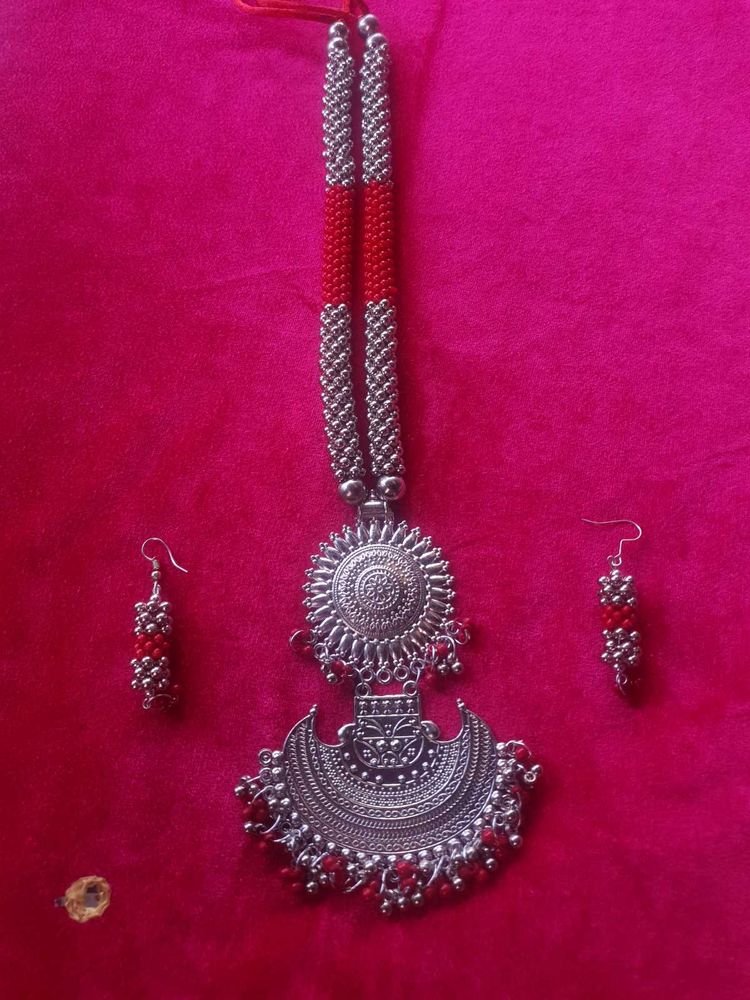 necklace with earings