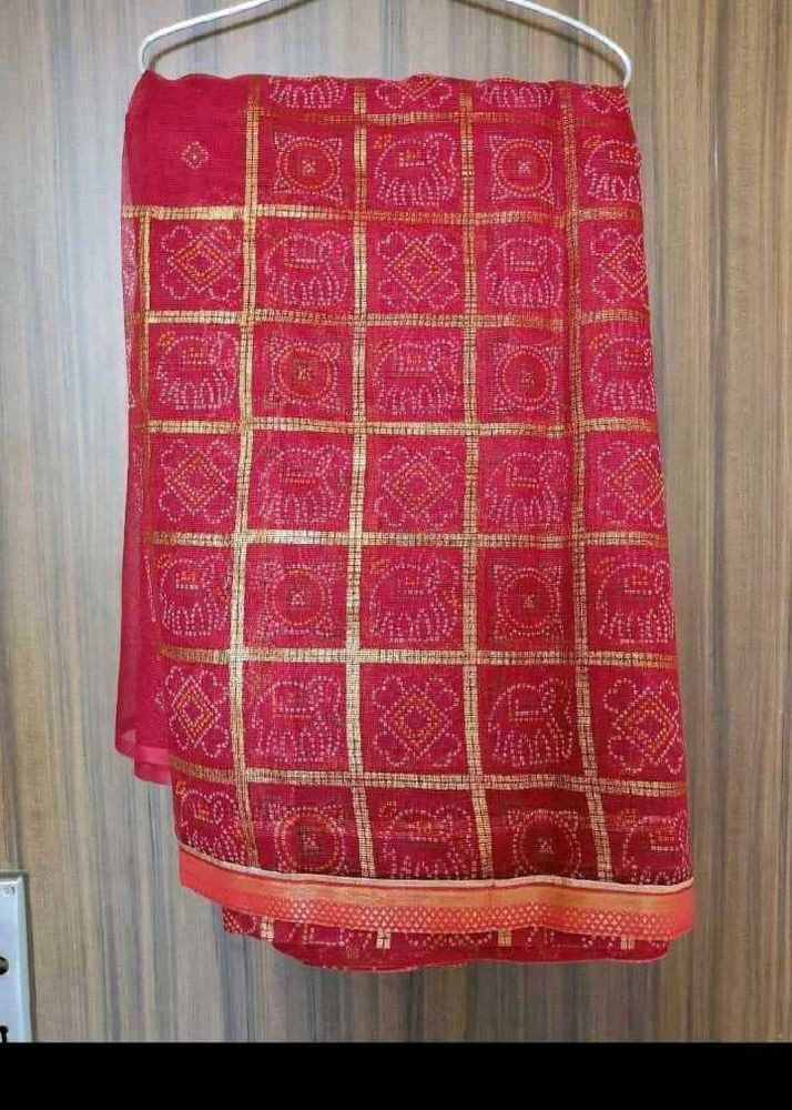 Beautiful Saree With Unstitched Blouse