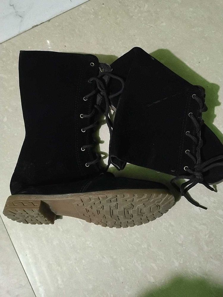 Black Lace-up Ankle Boots