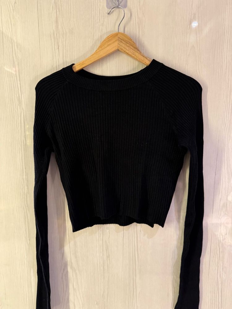 Basic Black Body Fitted Sweater