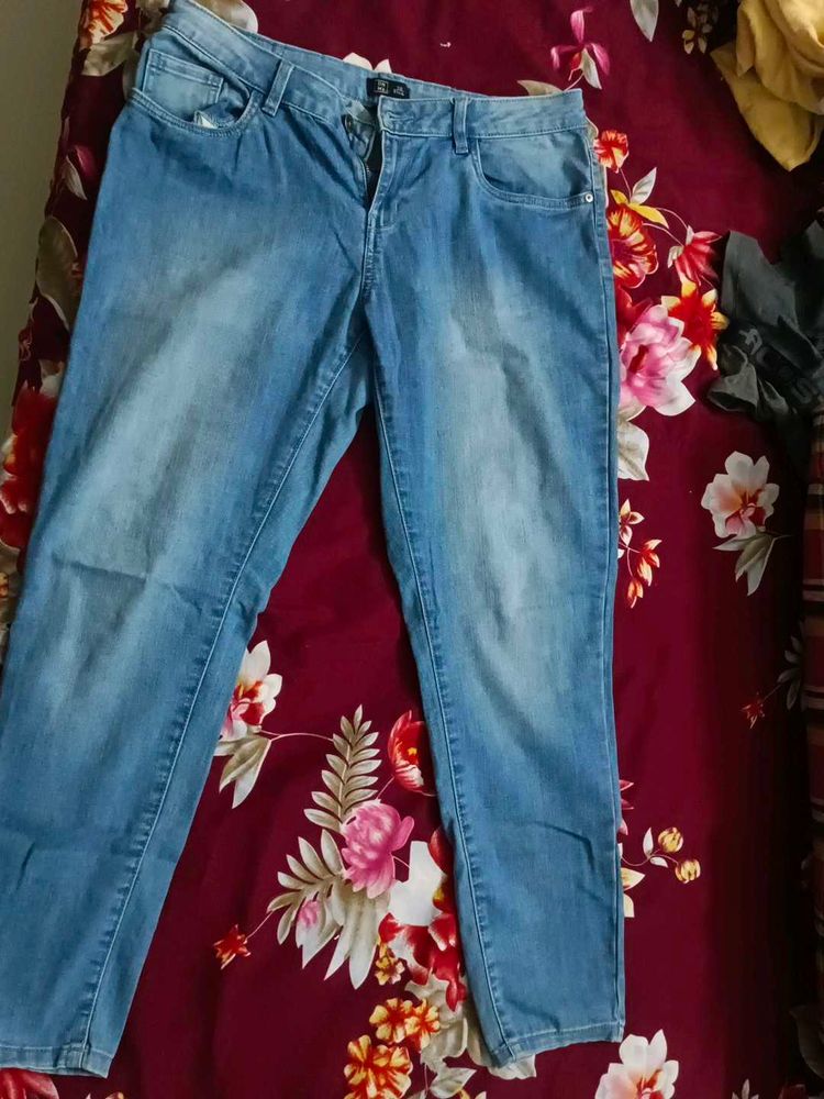 Light Wash Denim Jeans