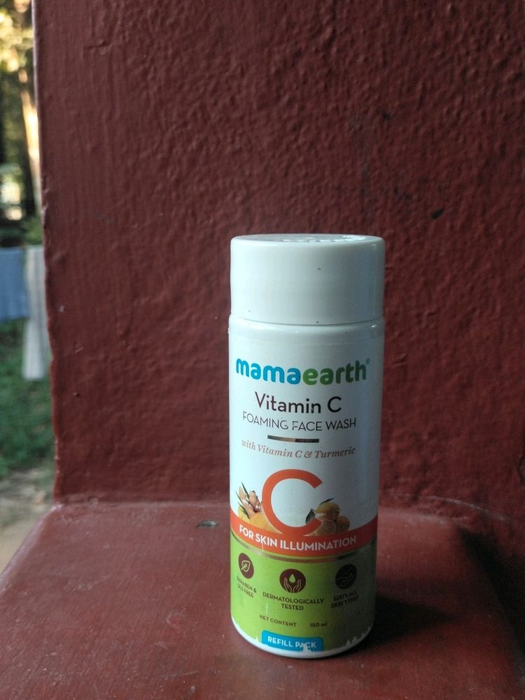 Mama Earth Foaming Face Wash