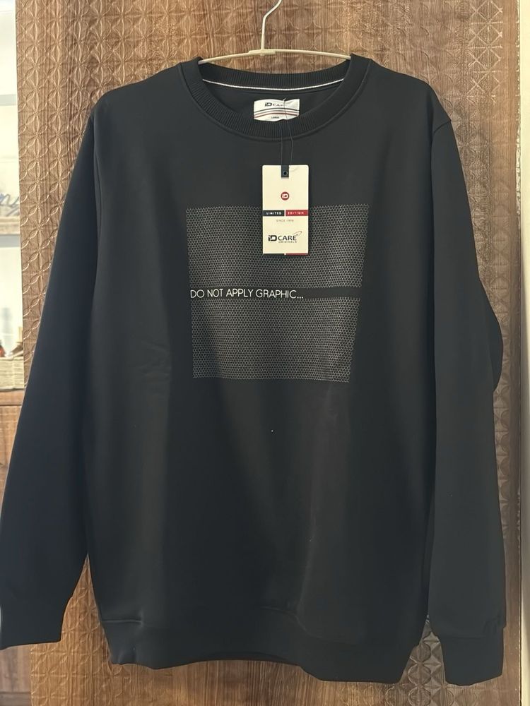 Brand new Black Graphic Print Sweatshirt