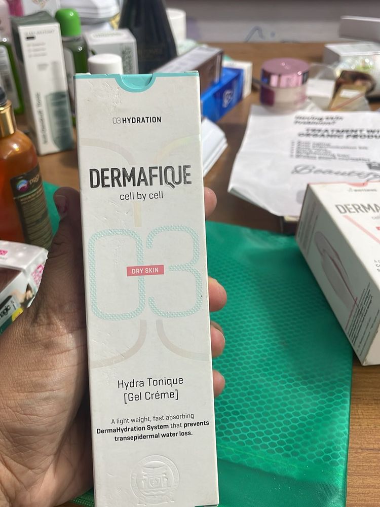 Dermafique Hydra Tonique Gel Creme For Winter