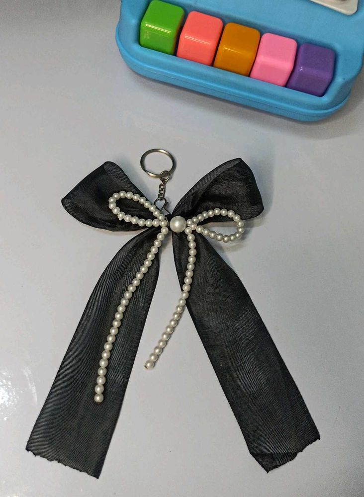 Aestgetic bow keychain