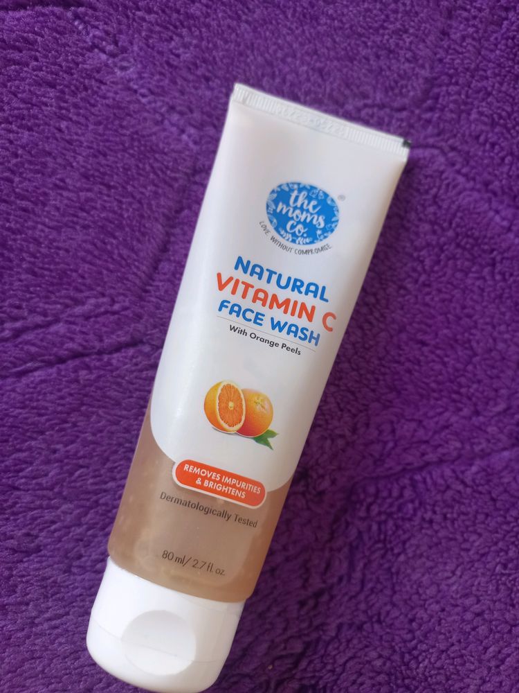 Vitamin C Facewash With Orange Peels By The Moms Co. 80 Ml