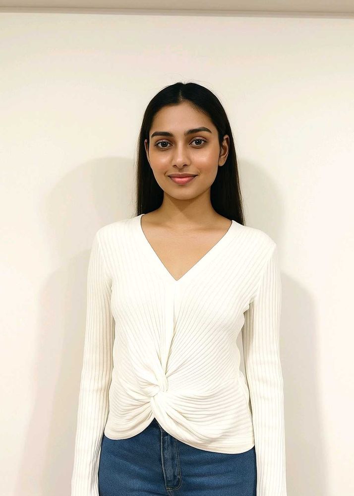 White Twist Front Top🤍