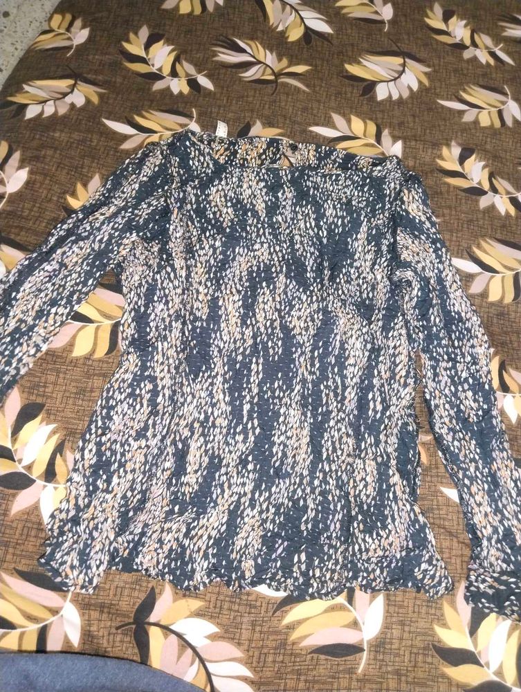 Patterned Long Sleeve Top