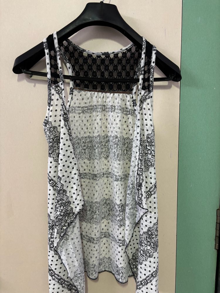 Asymmetrical Shrug