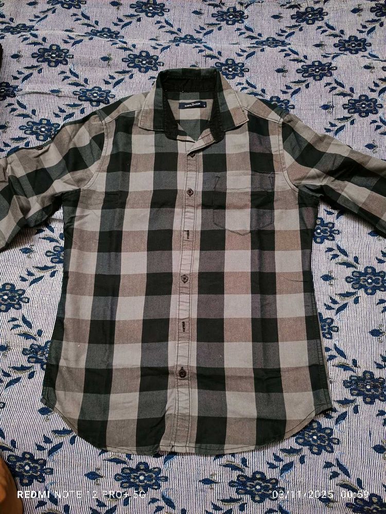 Highlander Checkered Shirt new condition