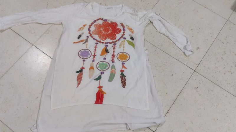 white tshirt layered
