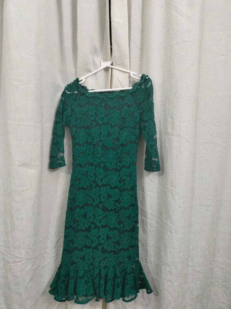 Emerald Lace Midi Dress