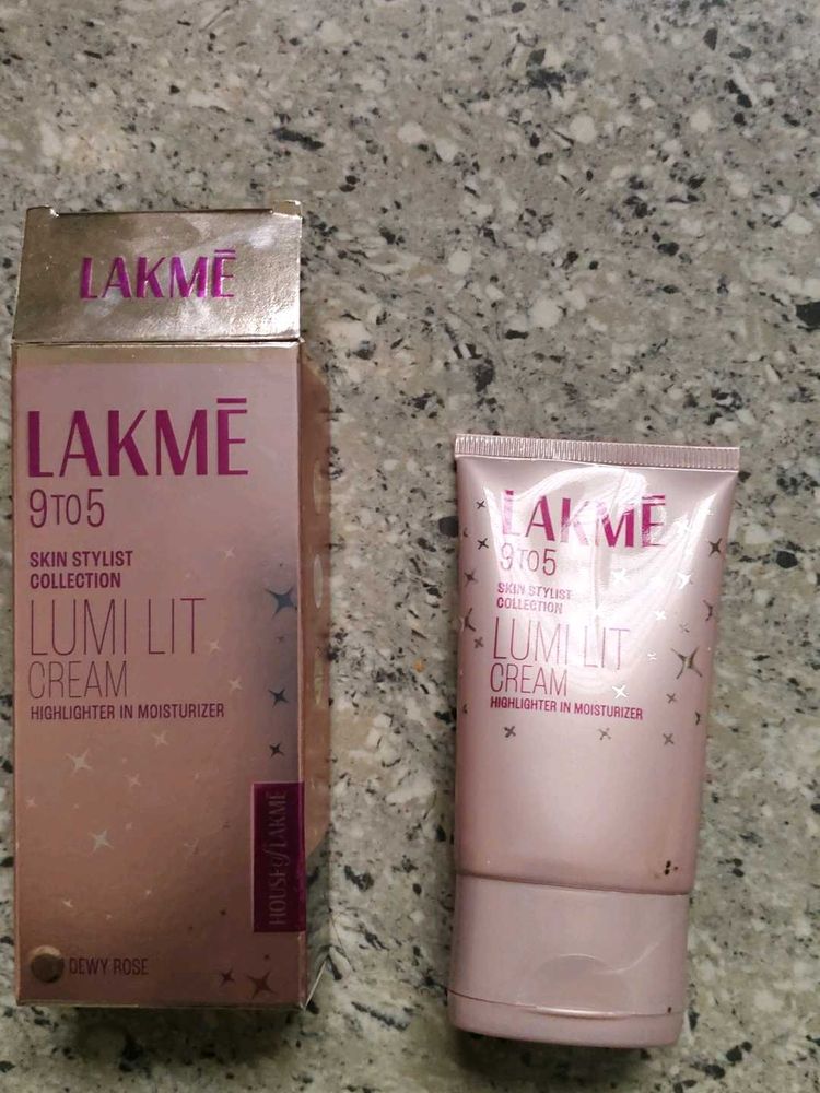 Lakme Lumi Lit Highlighter Cream
