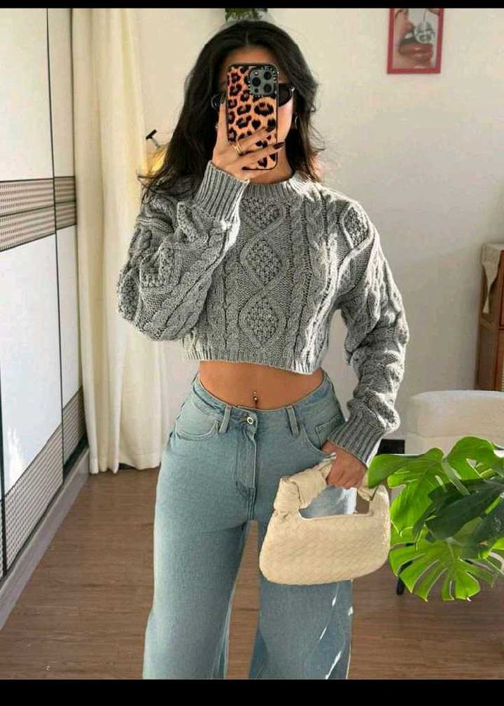 Cropped Cable Knit Sweater