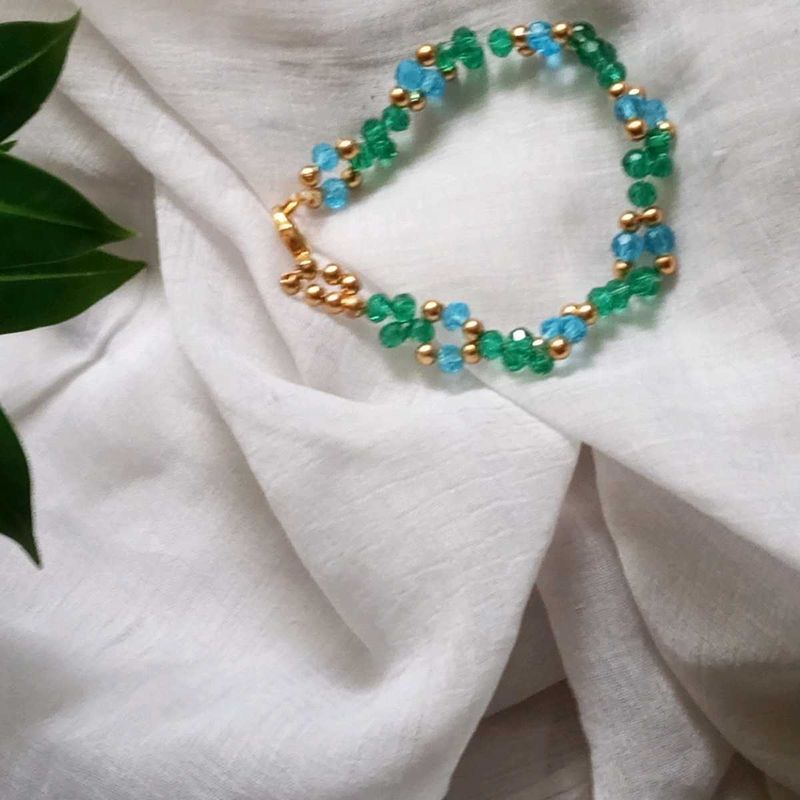 Beautiful Handchain