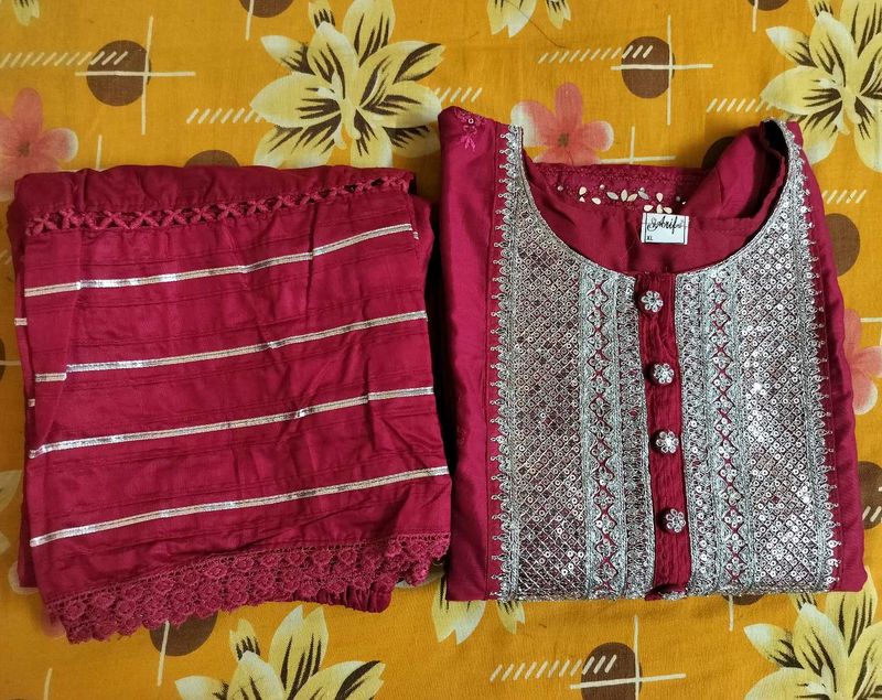 unused Embroidered Kurta Set