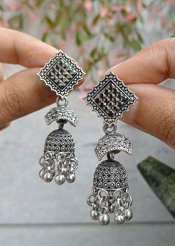 Silver Jhumka Earrings