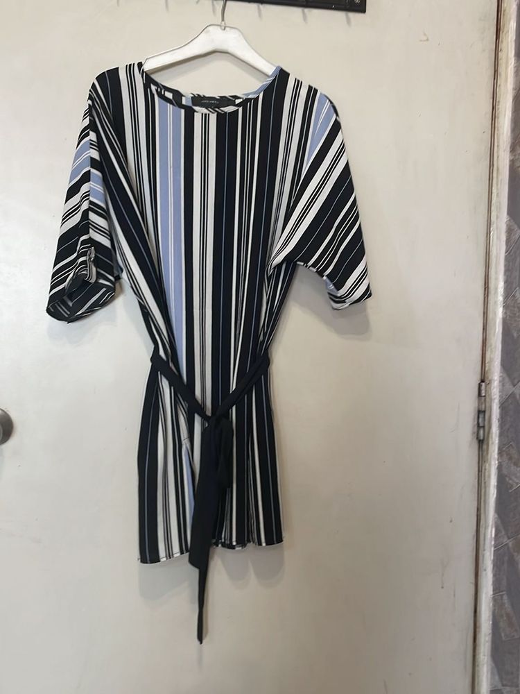 Hip Covering Tunic Top
