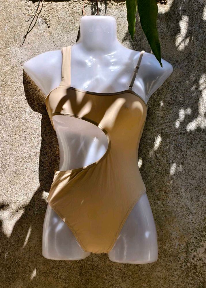 SHEIN SEXIEST BODYSUIT