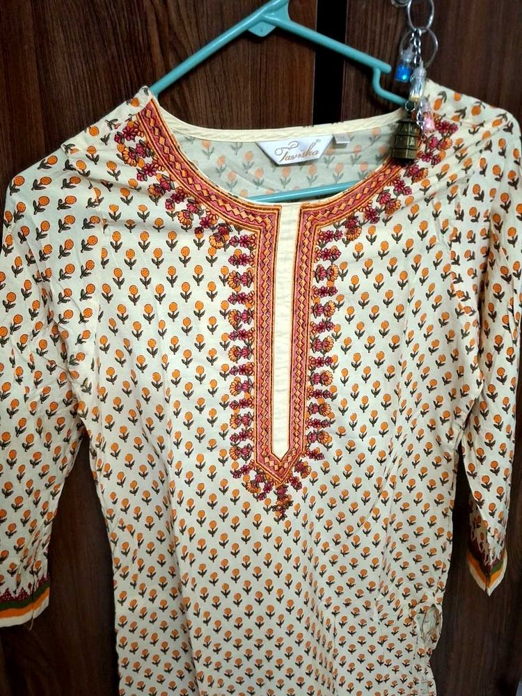 Tavisha Floral Print Kurti