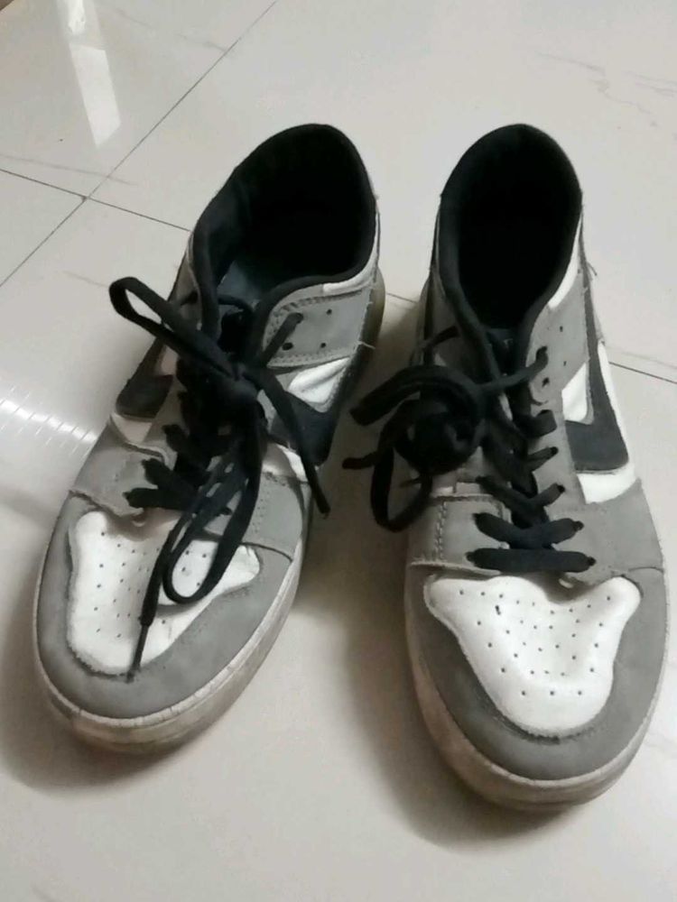 Stylish Grey Casual Shoes