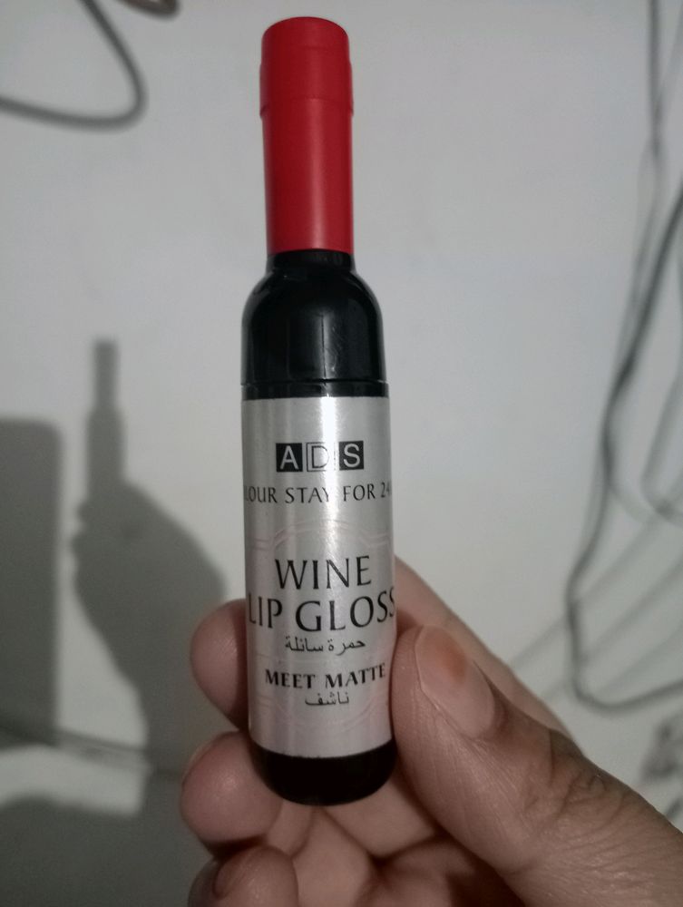 Wine lipstick