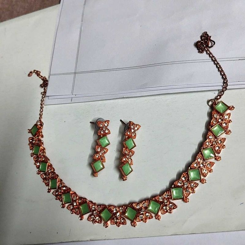 Necklace &amp; Earring Set