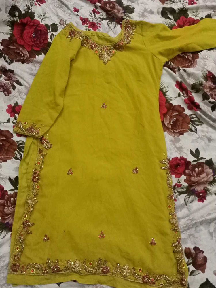 Beutiful Dress Set .Sale!!