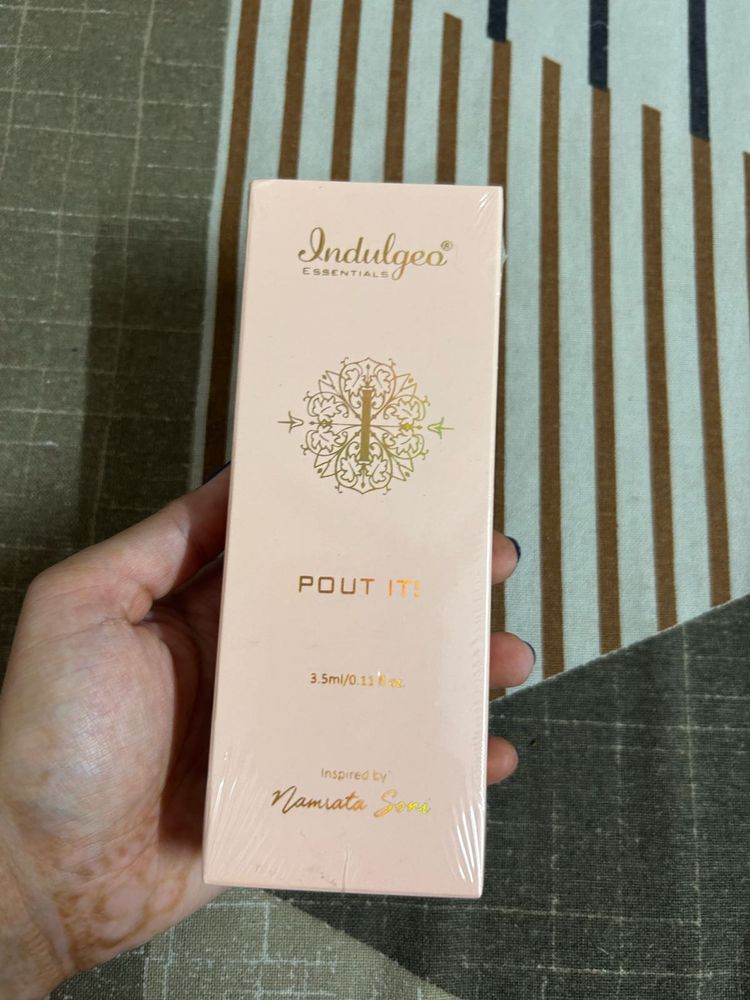 Indulgeo Essentials Pout It Lip Oil