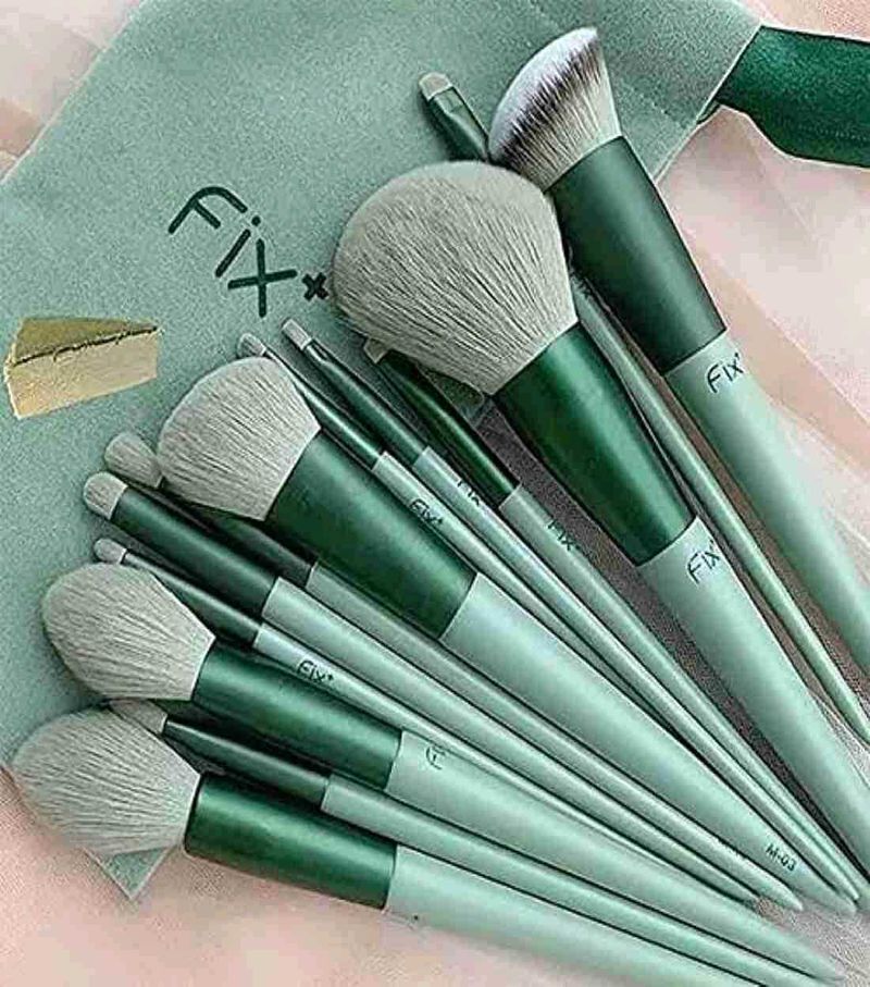 13 NEW MAKEUP BRUSHES