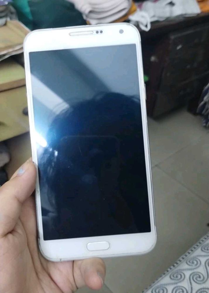 Samsung Mobile Phone