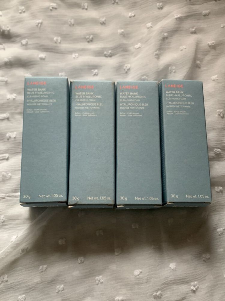 Laneige Water Bank Cleansing Foam 30ml Pack Of 4