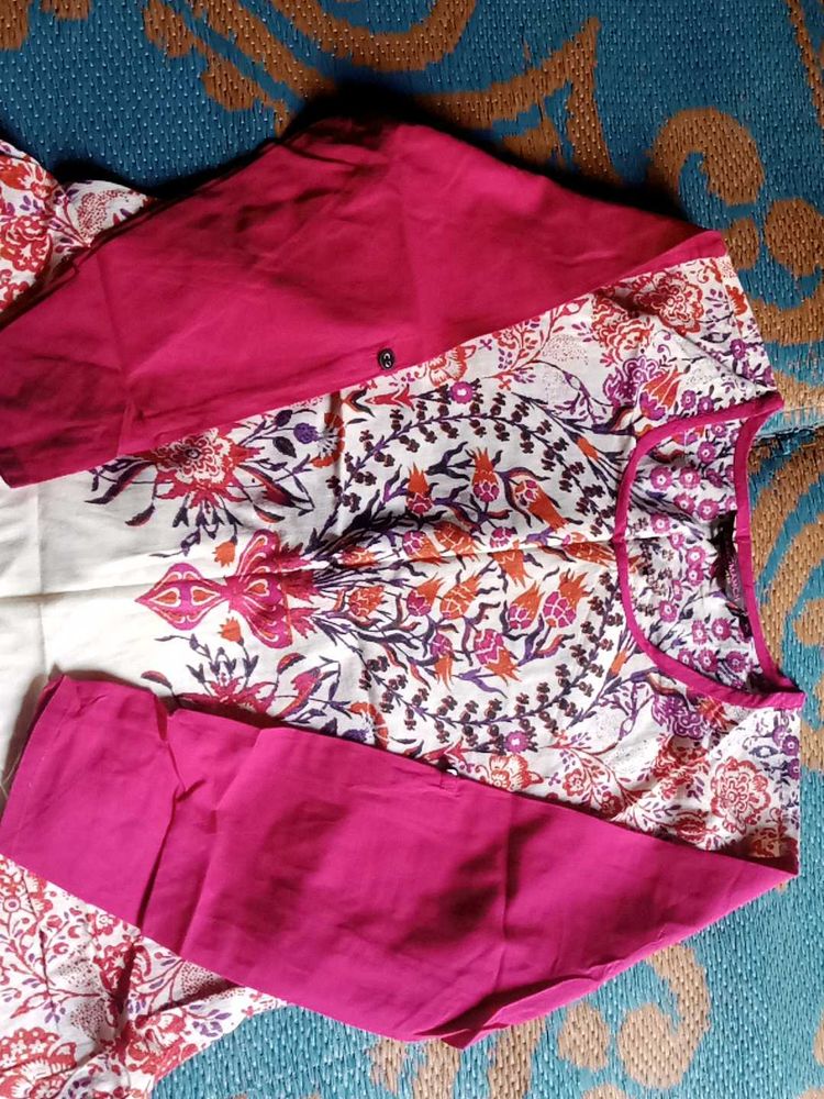 Good Condition Floral Design Kurta For Daily Wear