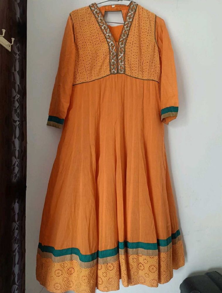 Orange Embroidered Anarkali Kurta💫