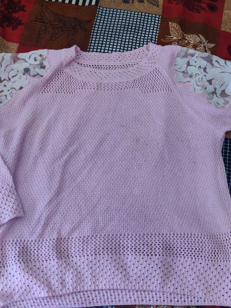 Pink woolen top for girls