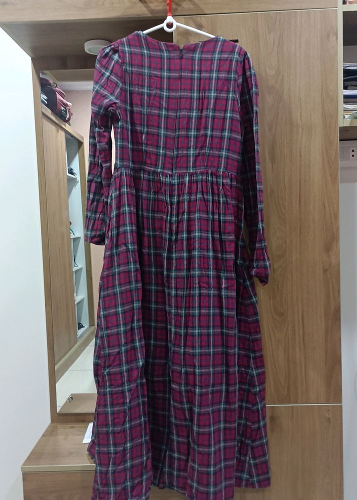 Pink Checked Dress/Frock Best In Winters