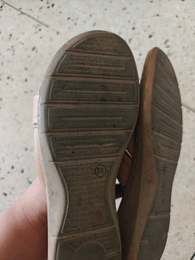 Flats -36 Size
