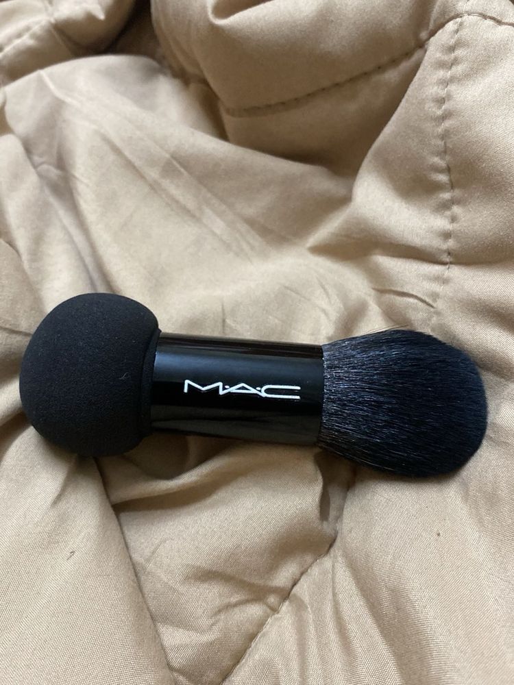 MAC dual Brush