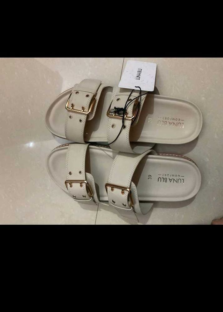 Luna Blu White Buckle Slides